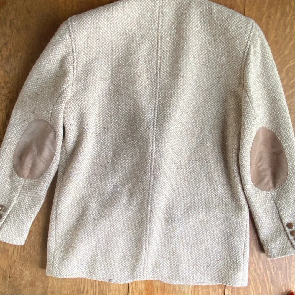 Liz Claiborne Textured Tan Wool Blend Blazer - Picture 14 of 16